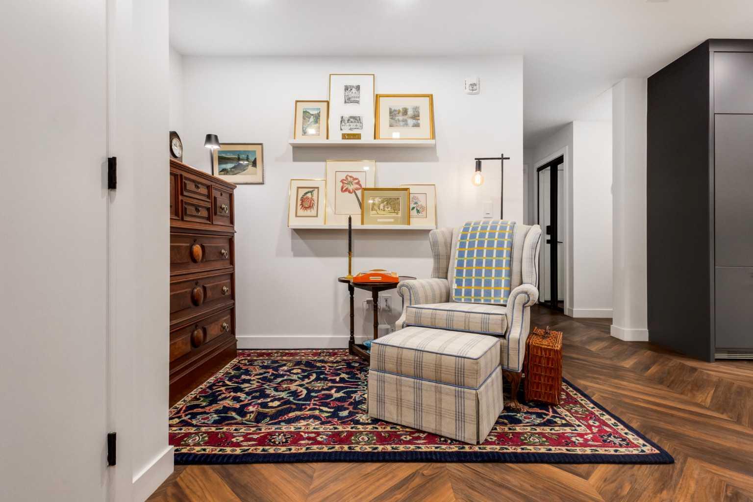 8445 Broadcast Avenue SW 601