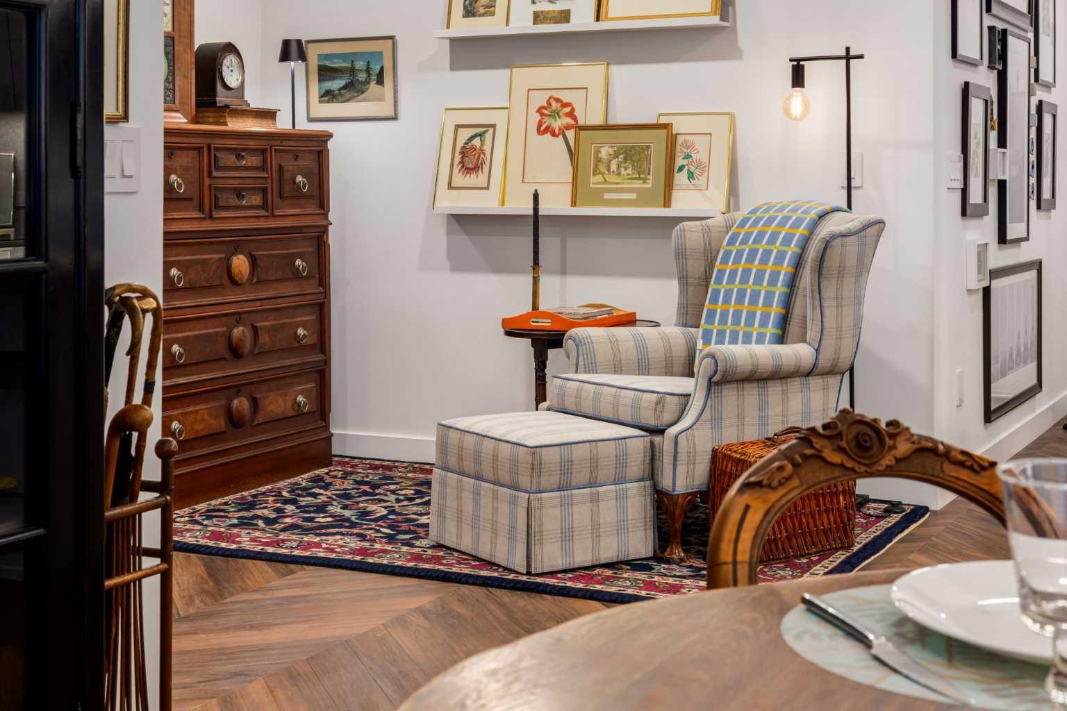 8445 Broadcast Avenue SW 601