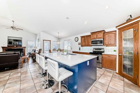 Tiny photo for 112 WEST CREEK Glen, Chestermere, AB T1X 1P9 (MLS # A2305395)