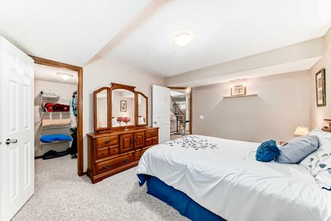 Tiny photo for 112 WEST CREEK Glen, Chestermere, AB T1X 1P9 (MLS # A2305395)