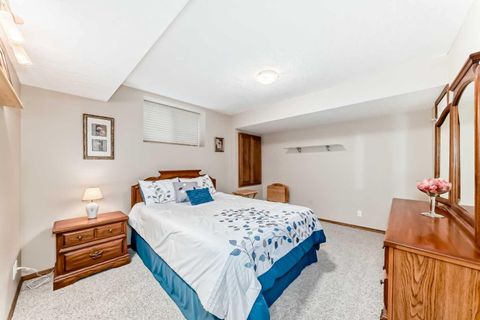 Tiny photo for 112 WEST CREEK Glen, Chestermere, AB T1X 1P9 (MLS # A2305395)