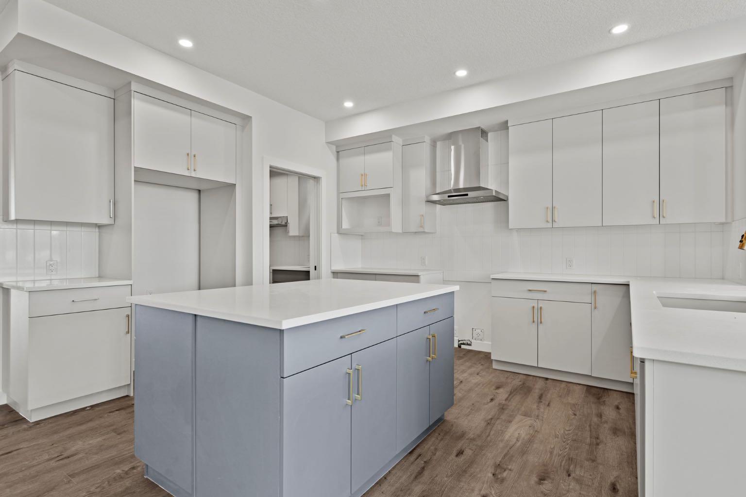 2220 Lancaster Heights SE