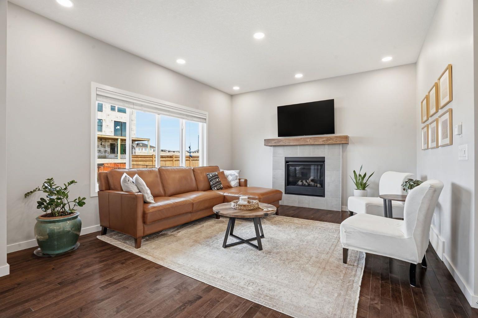 81 Mount Rae Heights