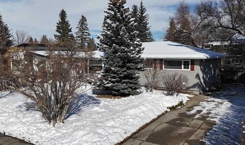 Photo of 140 Waterloo Drive SW, Calgary, AB T3C 3G3 (MLS # A2297794)