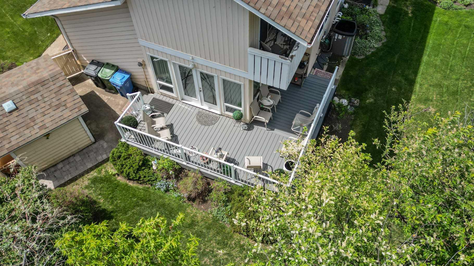 628 Deer Side Place SE
