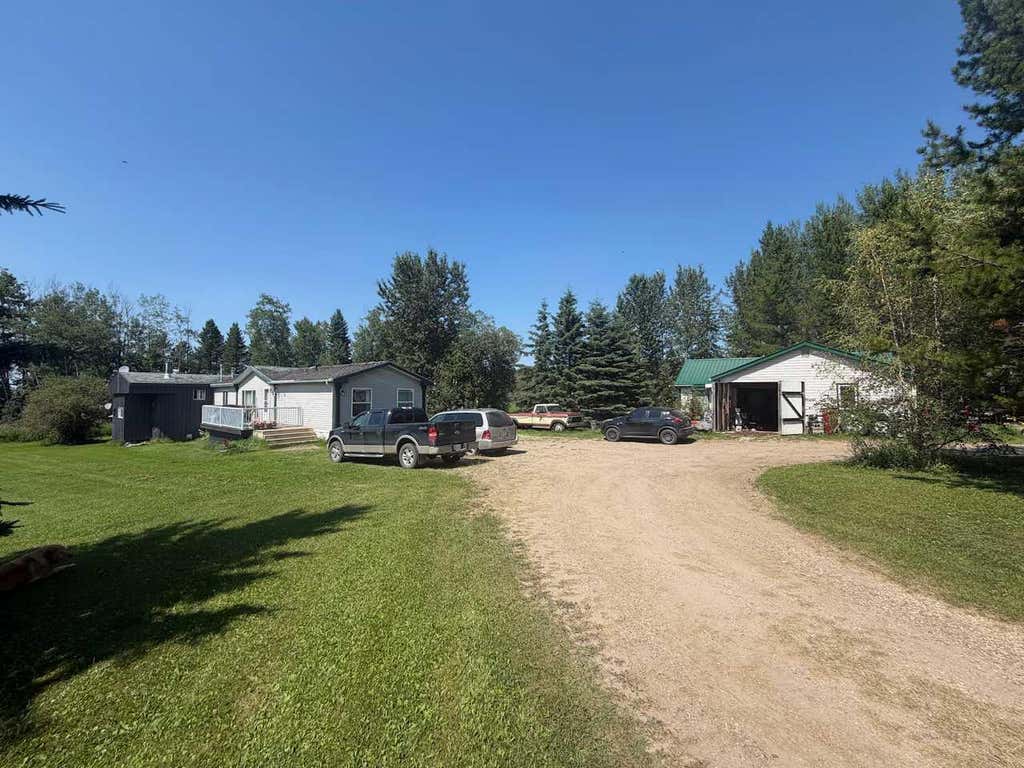 Photo of 454038 75 Range, Rural Wetaskiwin No. 10, County of, AB T0C 0A0 (MLS # A2339328)