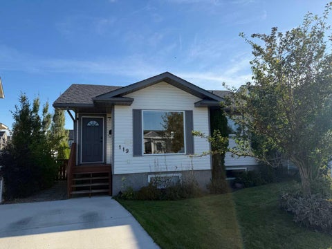 Photo of 119 Hunt Crescent NE, Medicine Hat, AB T1C 1Y4 (MLS # A2346699)