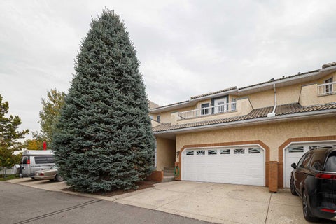 Photo of 7 Richelieu Court SW, Calgary, AB T3E 7E9 (MLS # A2348005)