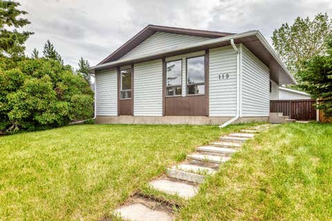 Photo of 119 Ranchlands Crescent NW, Calgary, AB T3G 1N6 (MLS # A2312559)