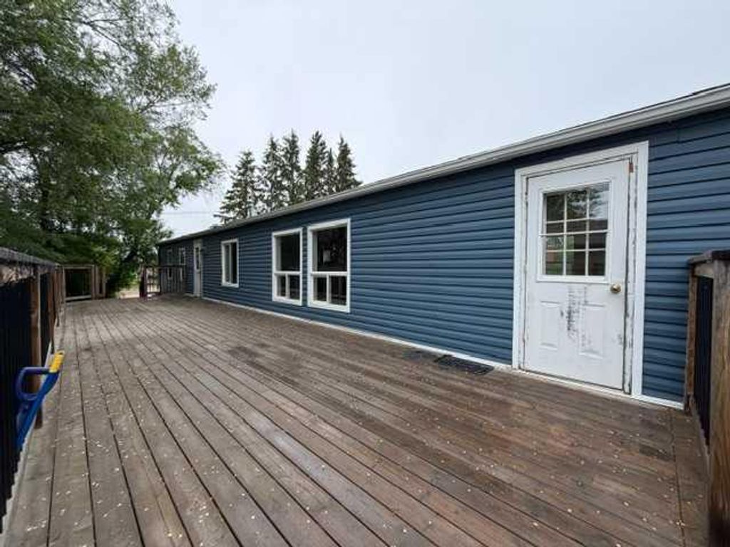 Photo of 304 Railway Street, Paradise Hill, SK S0M 2G0 (MLS # A2310423)