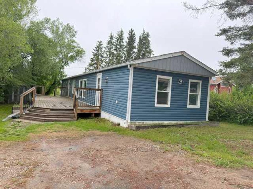 Photo of 304 Railway Street, Paradise Hill, SK S0M 2G0 (MLS # A2310423)