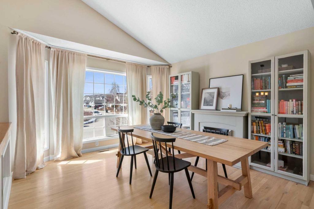Photo of 78 Hidden Spring Green NW, Calgary, AB T3A 5N1 (MLS # A2299540)