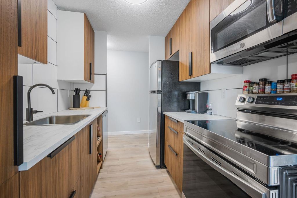 Photo of 11620 Elbow Drive SW #634, Calgary, AB T2W 3L6 (MLS # A2312864)