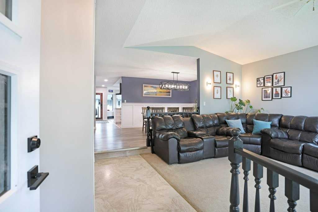 Photo of 648 2nd Street E, Brooks, AB T1R 0M9 (MLS # A2317106)