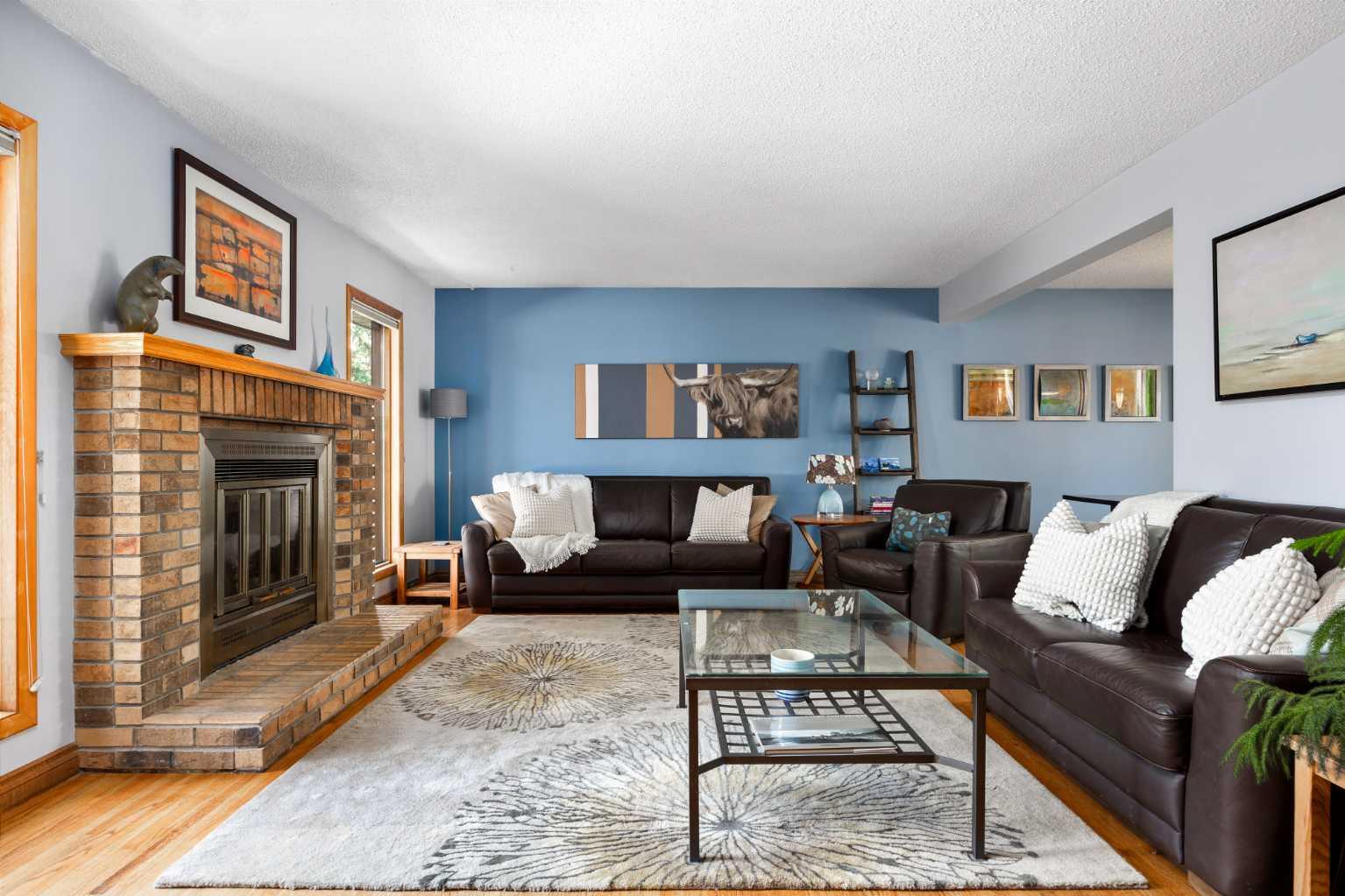151 Waterloo Drive SW