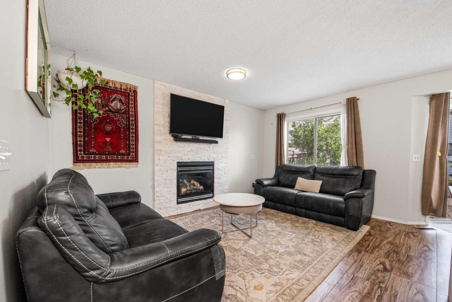 216 Taracove Road NE