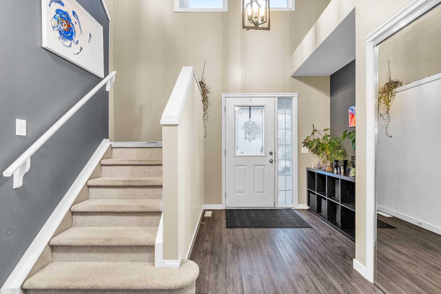 210 Evansmeade Point NW