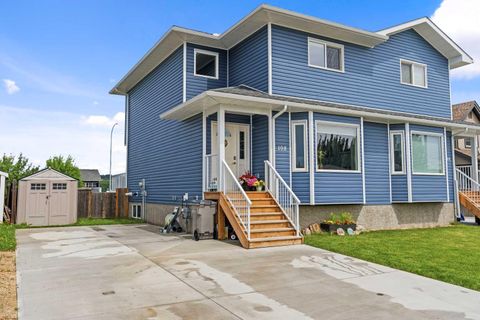 Photo of 108 Wellwood Drive, Whitecourt, AB T7S 0C6 (MLS # A2319944)