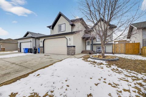 1533 Mcalpine Street Carstairs AB T0M 0N0