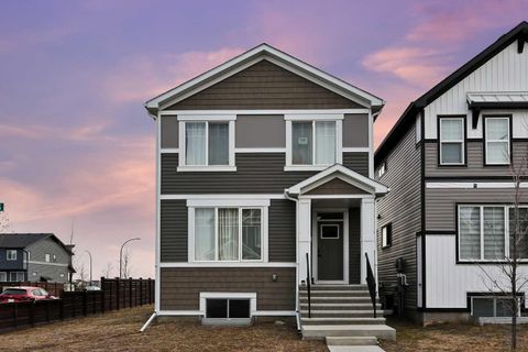 120 Seton Villas SE Calgary AB T3M 3L9