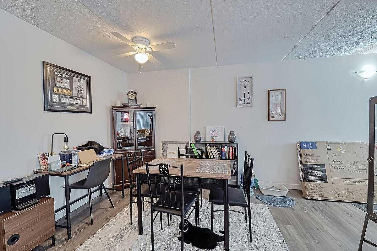 2200 Woodview Drive SW 1101