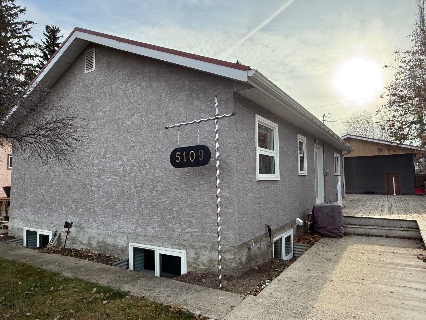 5109 46 Avenue