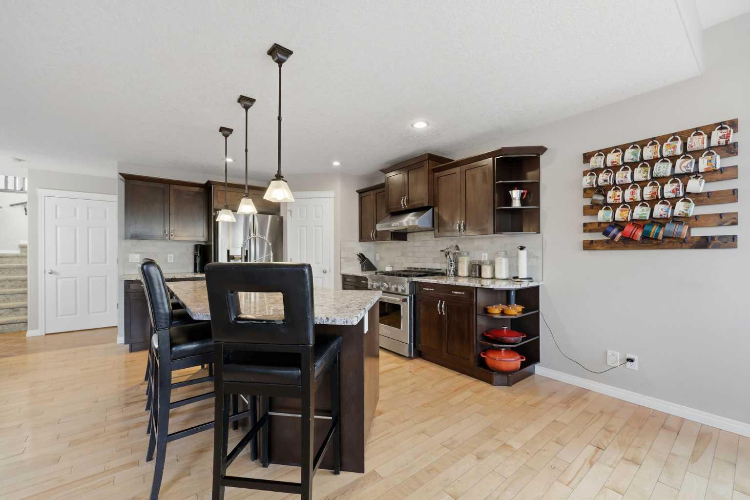 307 Valley Crest Court NW