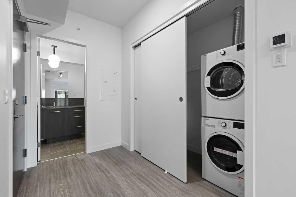 Photo of 730 2 Avenue SW #604, Calgary, AB T2P 1R8 (MLS # A2323600)