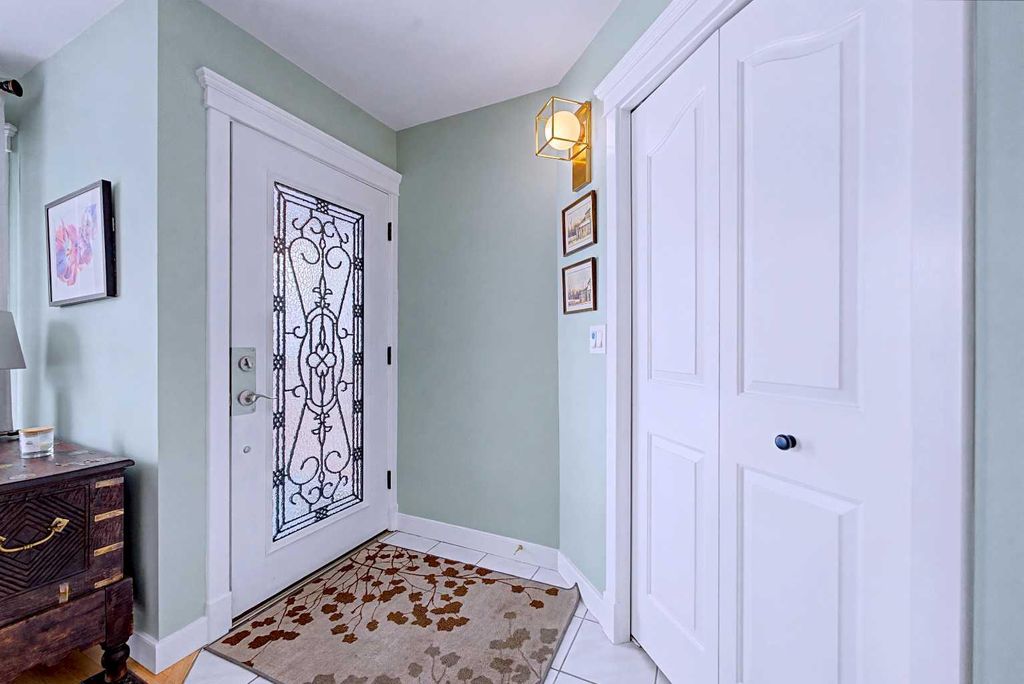 Photo of 1631 16A Street SE, Calgary, AB T2G 3S6 (MLS # A2292944)