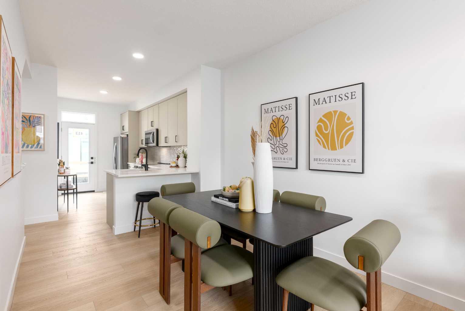 78 Heirloom Passage SE