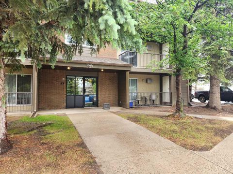 Photo of 440 columbia Boulevard W #101, Lethbridge, AB T1K 5R4 (MLS # A2319695)