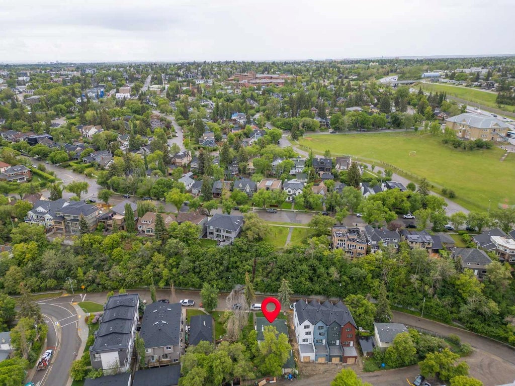 Photo of 2016 12 Avenue SW, Calgary, AB T3C 0S1 (MLS # A2320225)
