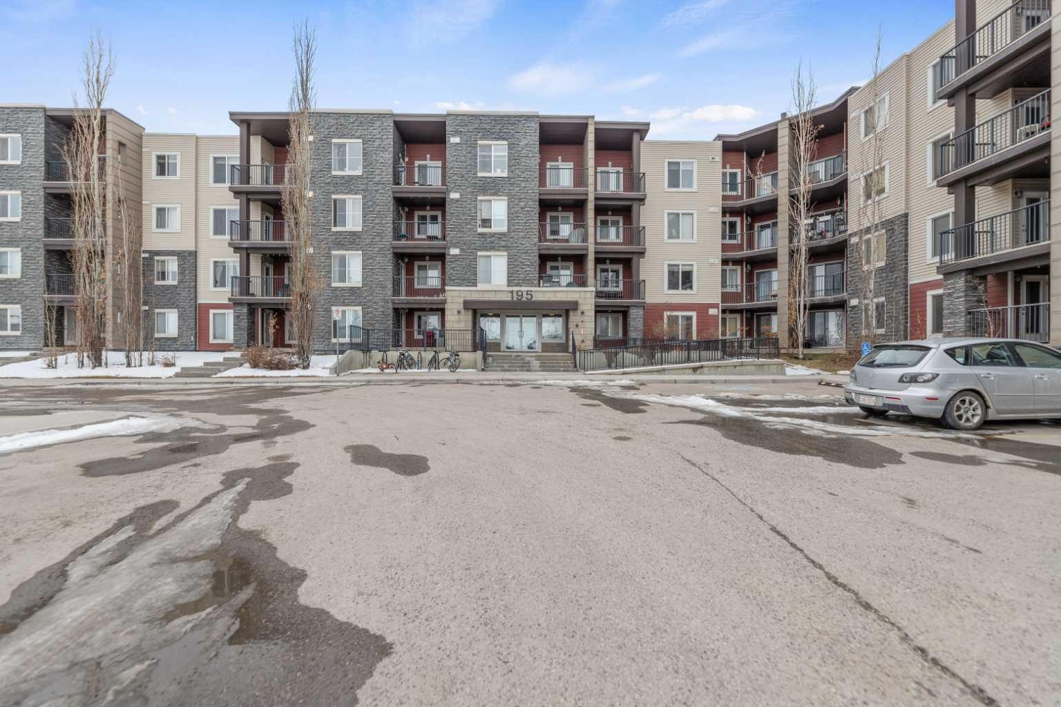 195 Kincora Glen Road NW 224