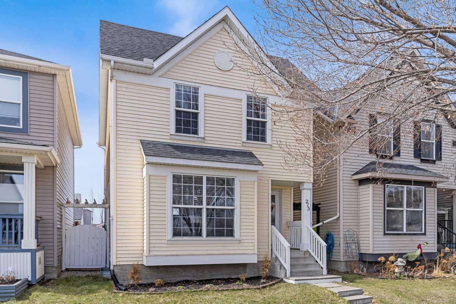 215 Prestwick Heights SE