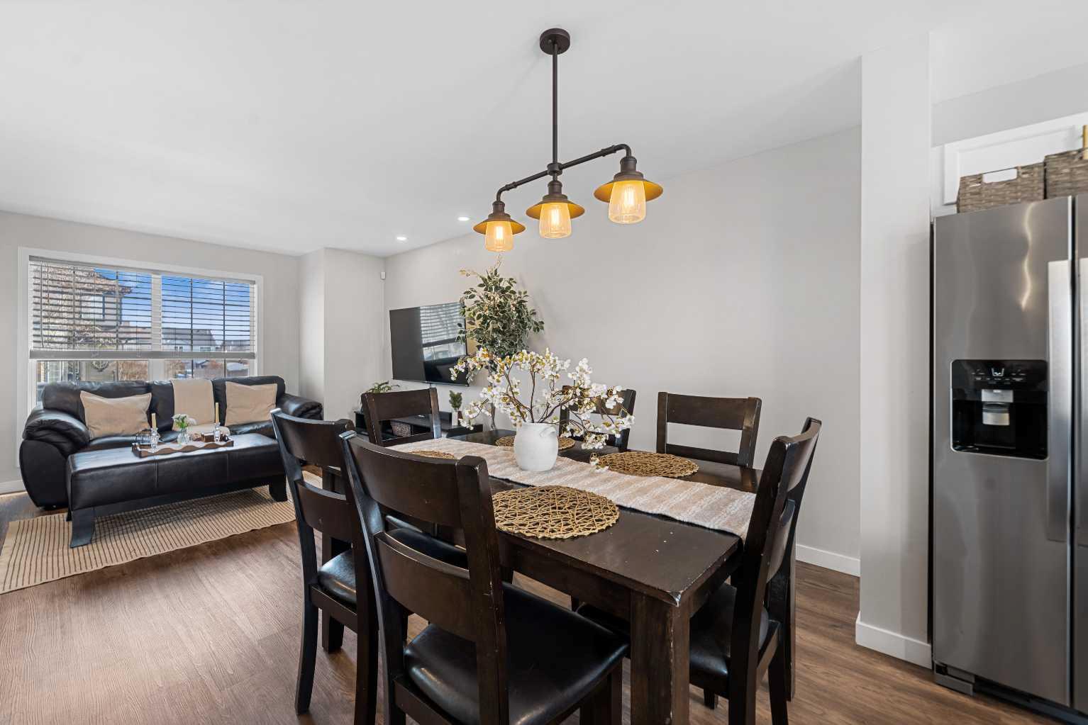 215 Prestwick Heights SE