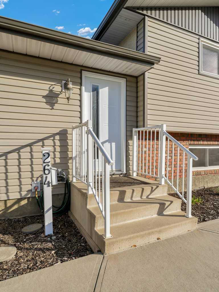 264 Shepherd Crescent SE