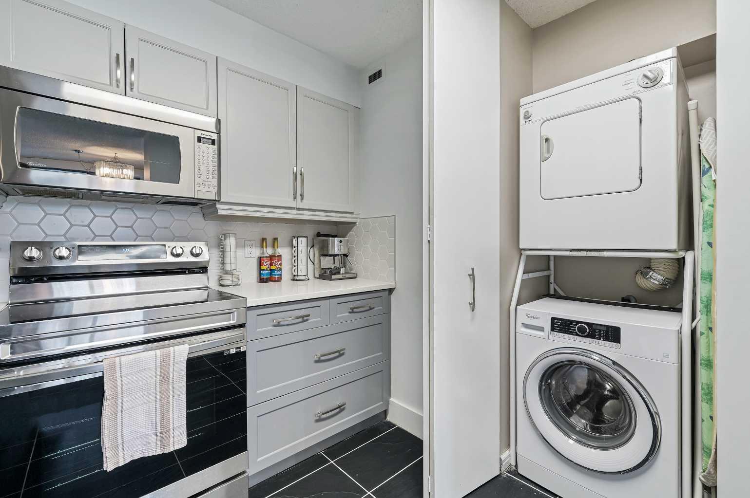 145 Point Drive NW 208