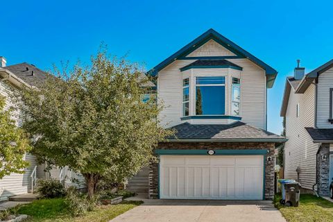 198 New Brighton Circle SE Calgary AB T2Z 4B4