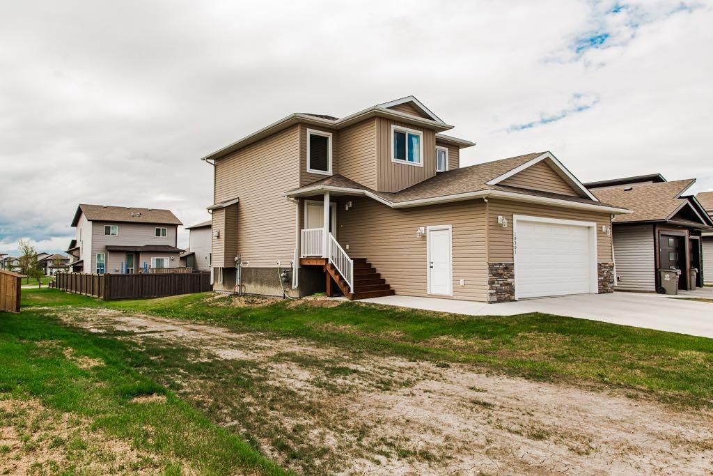 Photo of 10301 128 Avenue, Grande Prairie, AB T8V 6S9 (MLS # A2312332)