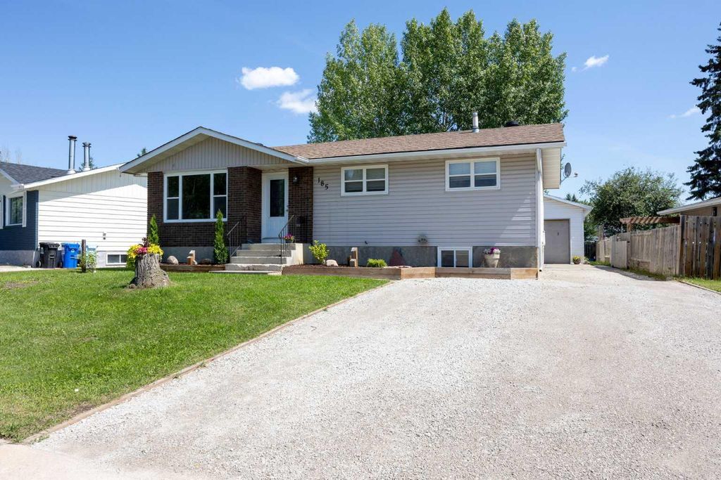 Photo of 185 Hiltop Crescent, Fort McMurray, AB T9H 3V3 (MLS # A2292430)