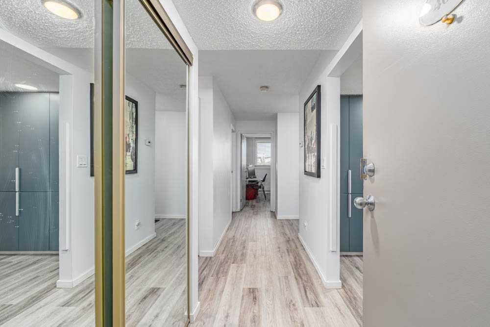 511 56 Avenue SW 406