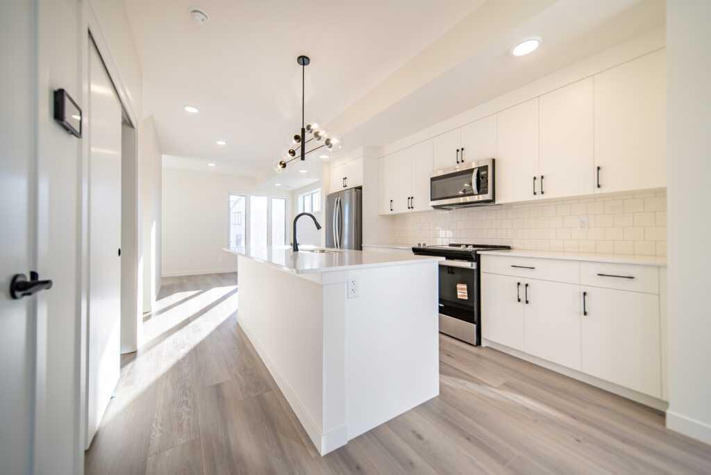 828 Arbour Lake Road NW