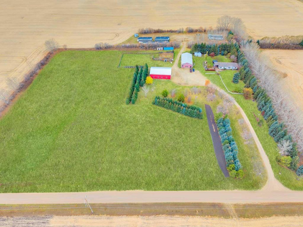 Photo of 39228 Range Road 255, Rural Lacombe County, AB T4L 2N2 (MLS # A2285071)