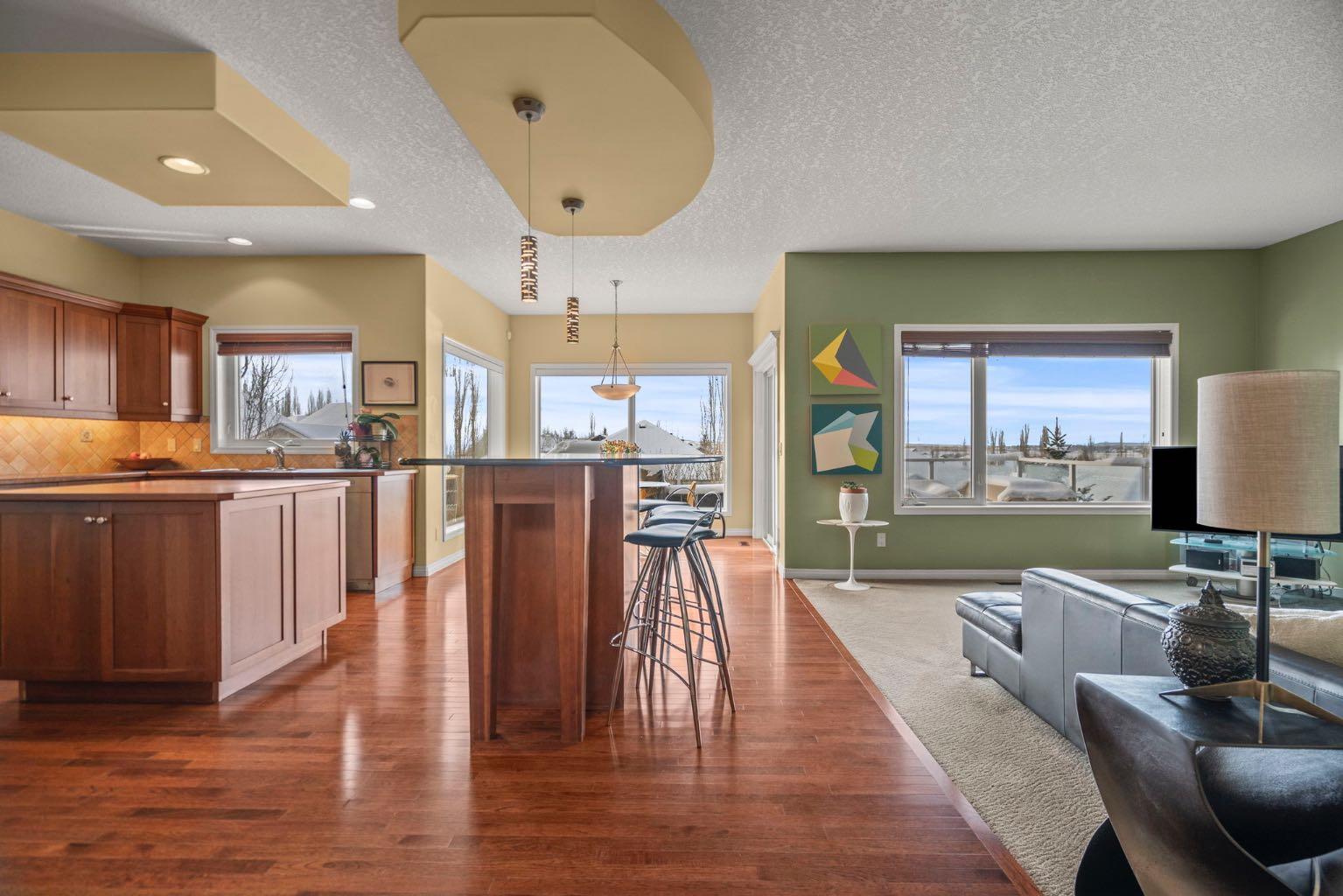 153 Crestridge Way SW