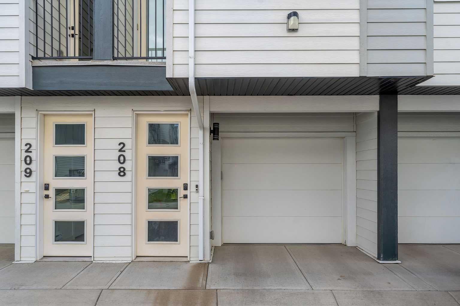 101 Panatella Square NW 208