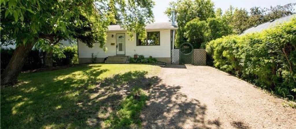 Photo of 9321 101 Avenue, Grande Prairie, AB T8W 0W5 (MLS # A2313287)