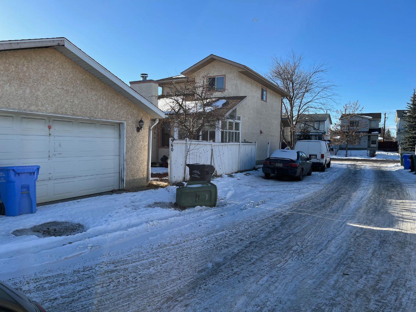960 Erin Woods Drive SE