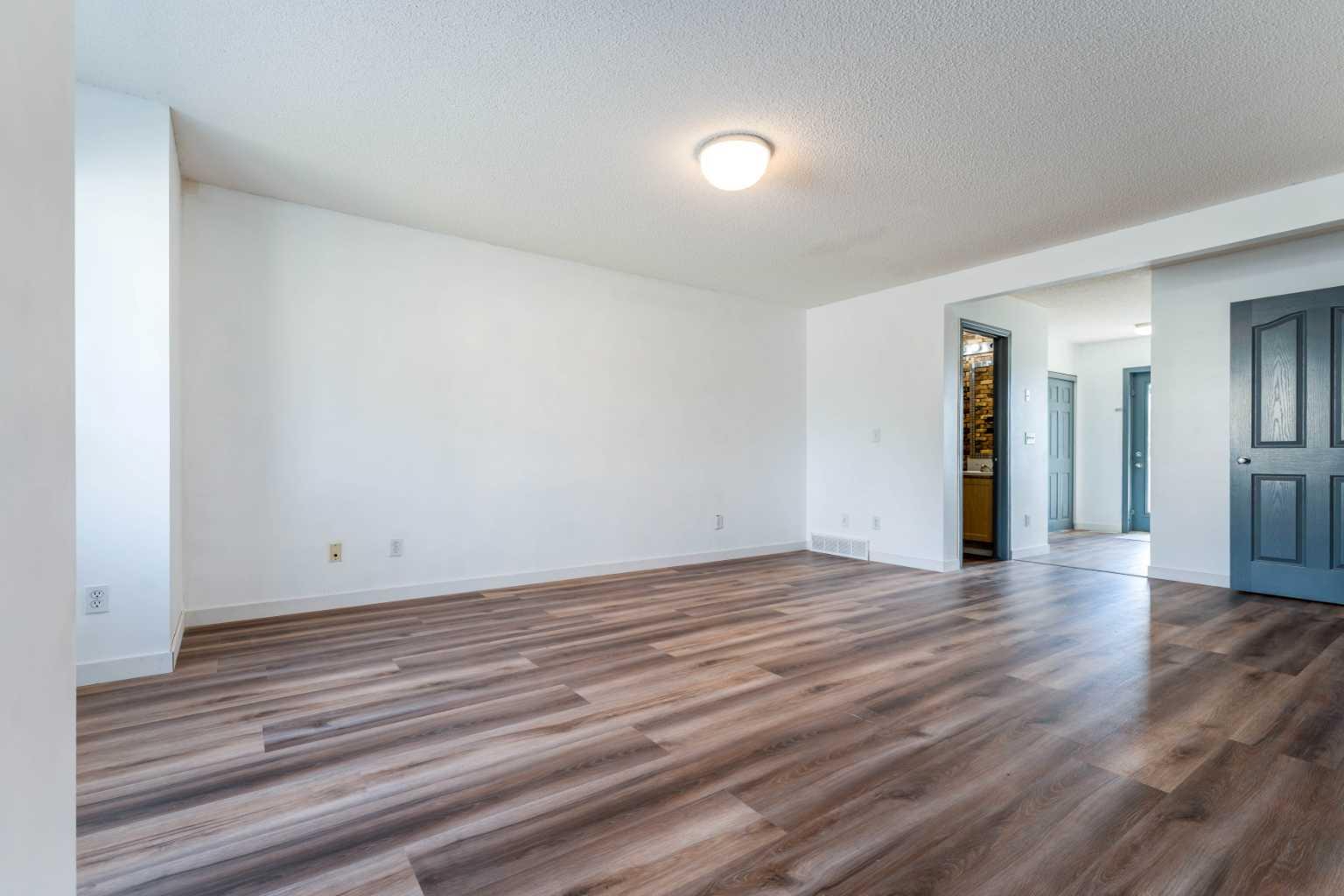 111 Tarawood Lane NE 2102