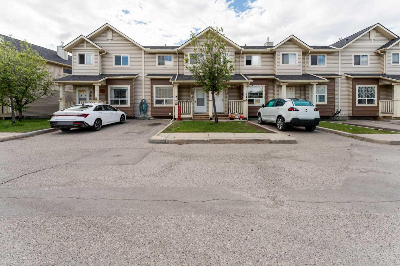 111 Tarawood Lane NE 2102