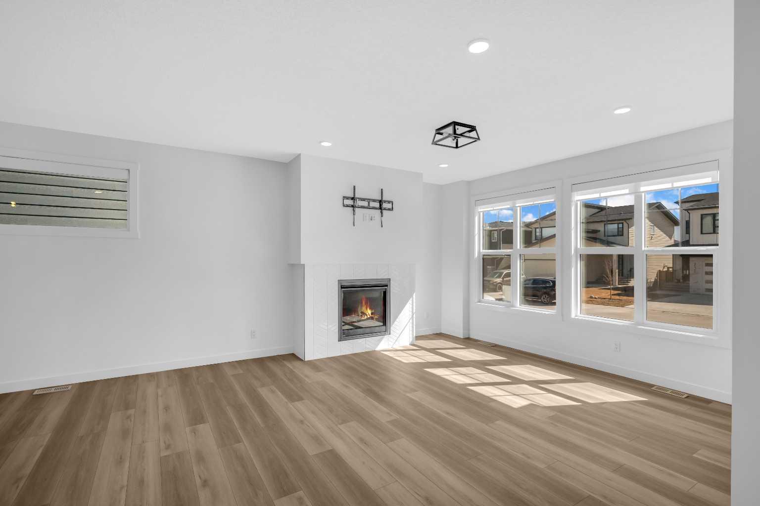 228 Grayling Common